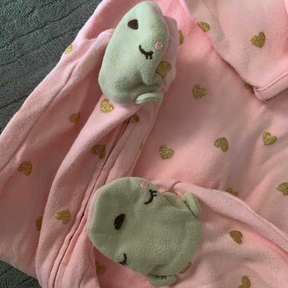 SOLD 2 Carter’s Footies - Picture 5 of 6